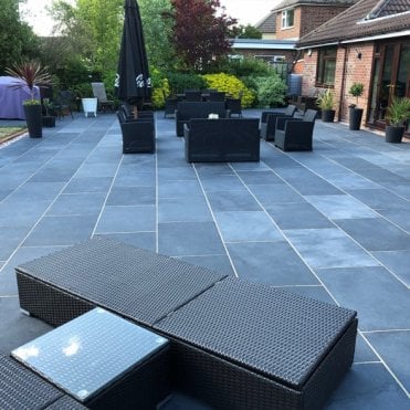 Limestone Kota Black 900x600mm Sqaure Edge       *PER FLAG*