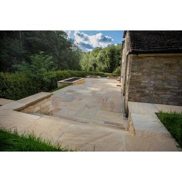 Sandstone Coping Harvest/Camel 600x290mm         *PER PIECE*