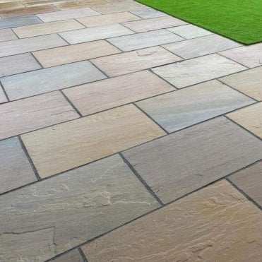 Sandstone Harvest/Camel Riven 900x600mm        *PER FLAG*