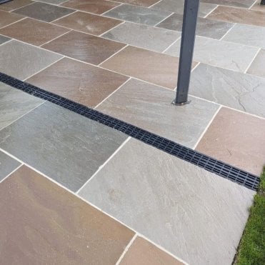 Sandstone Raj/Lakeland Riven 900x600mm              *PER FLAG*